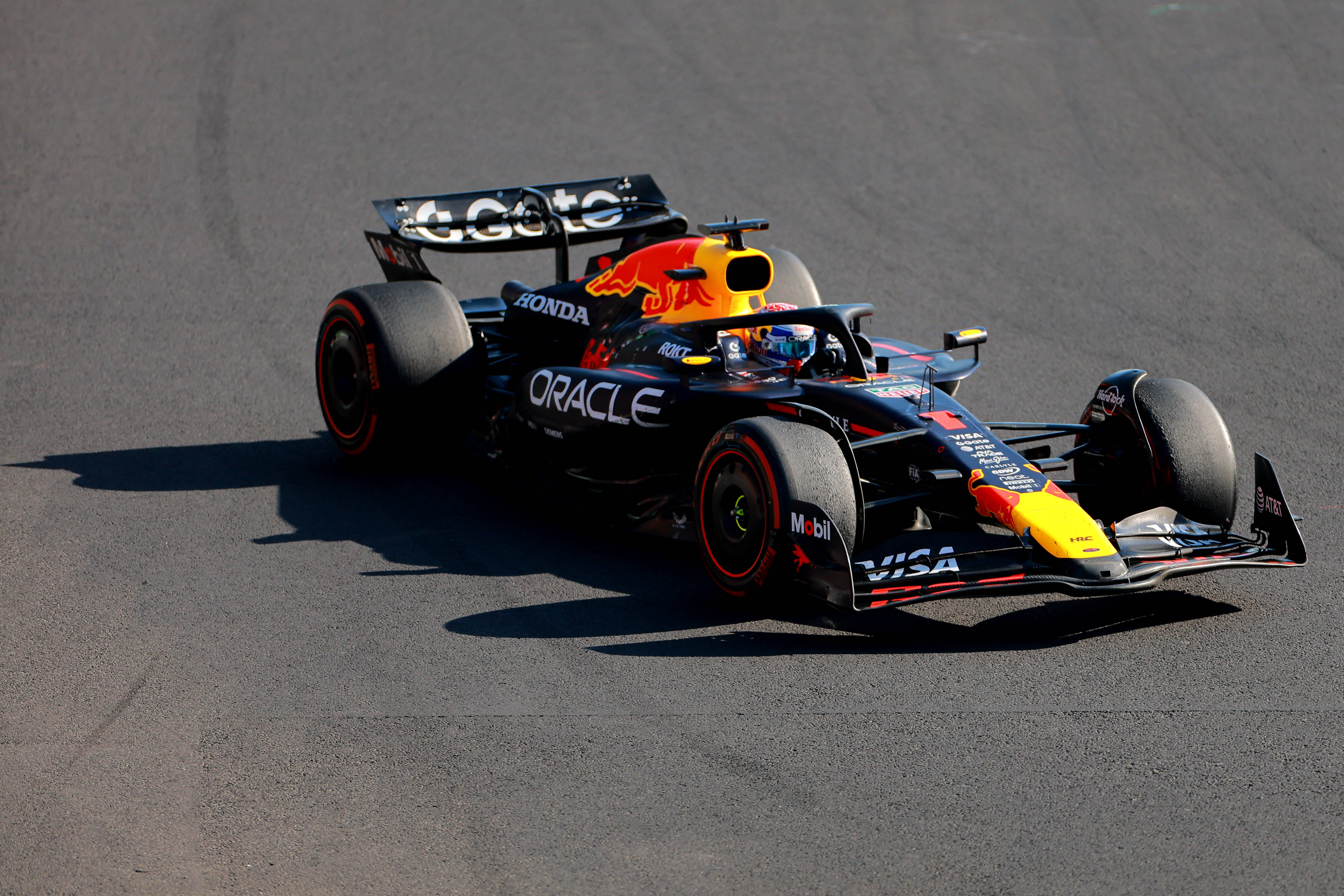 关于法拉利绝杀红牛二队，诺里斯统治全场的信息