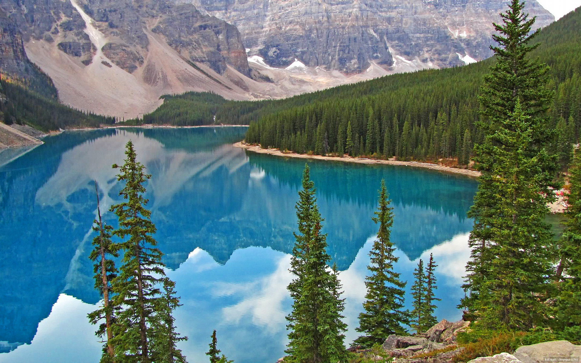 绿茵战场上的轰鸣，奥纳纳的高能演出与尤文的闪电征服