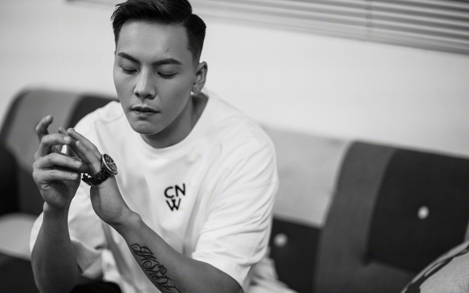首先，为您构思一个独特而有力的标题