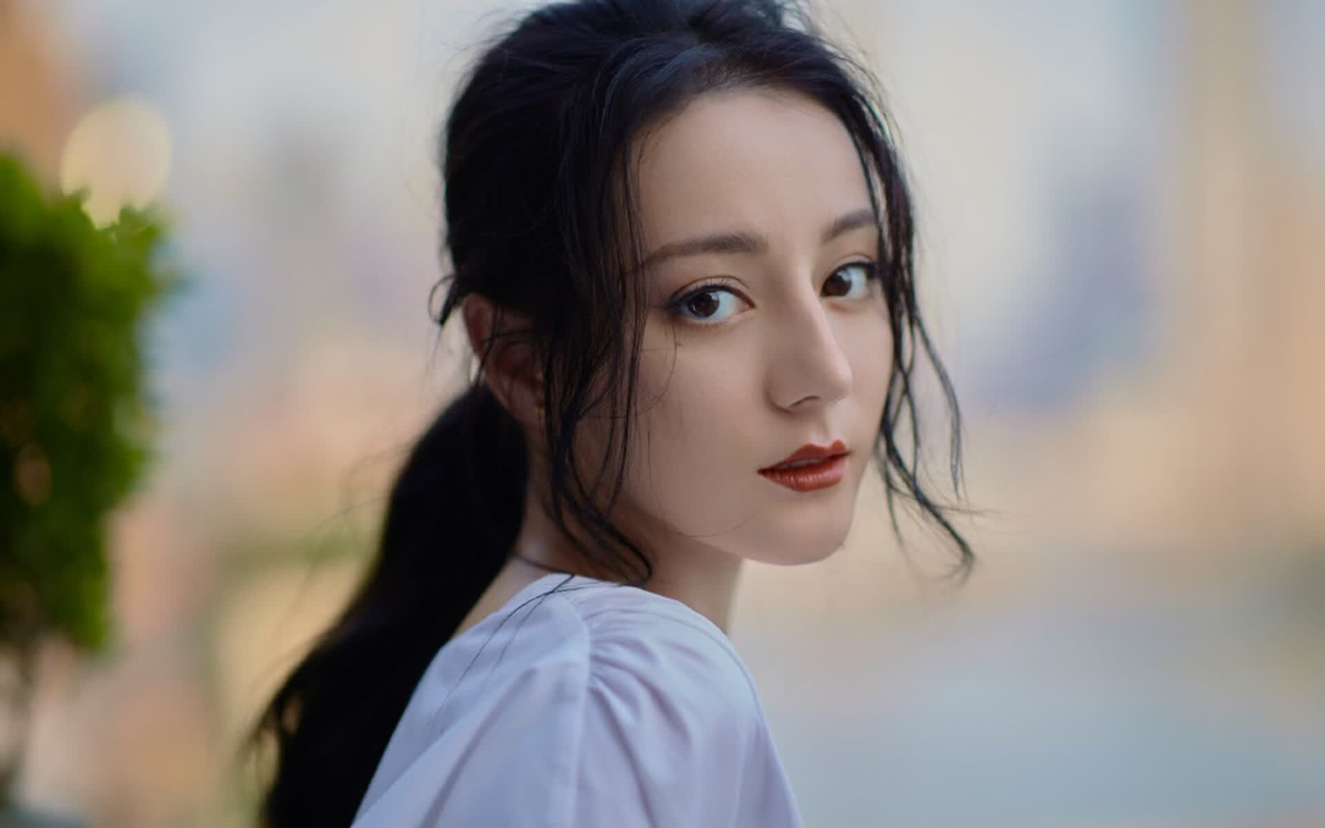 中场铁幕与神门天降，托纳利统帅罗马尼亚碾压伊拉克，E组关键战写就唯一性史诗